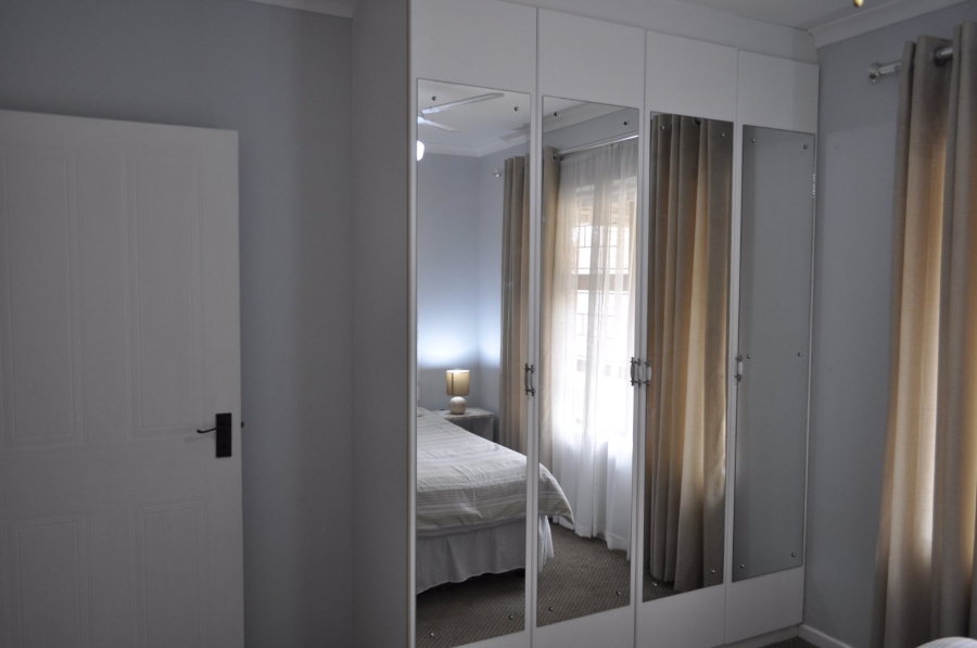 3 Bedroom Property for Sale in Wavecrest Eastern Cape